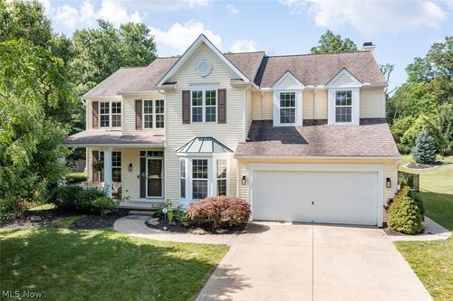 1060 Sugarhouse Ln, Medina, OH, 44256-3200 | Card Image