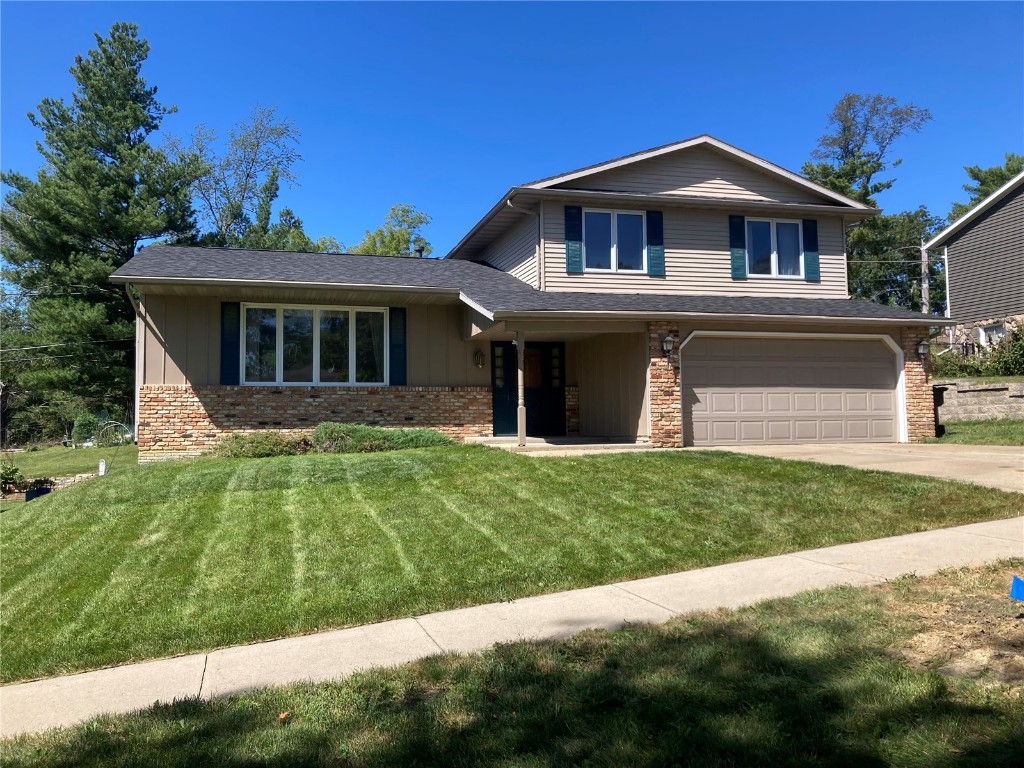 Circle Hill Ct, Cedar Rapids, IA 52402