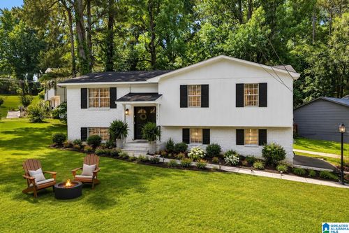 5243 Paramont Dr, IRONDALE, AL, 35210-2829 | Card Image