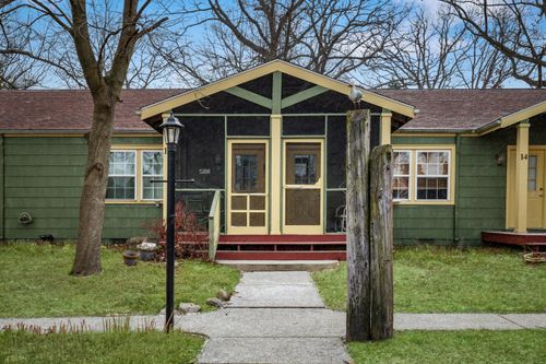 12-15657 Lakeshore Rd, Union Pier, MI, 49129-9340 | Card Image