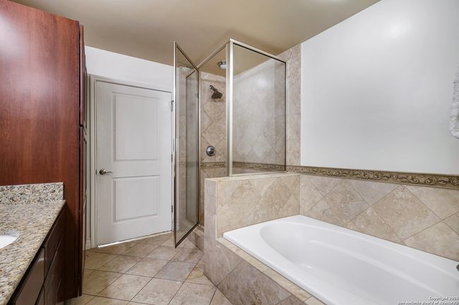 APT-203 - 215 Center St, Condo with 2 bedrooms, 2 bathrooms and null parking in San Antonio TX | Image 24