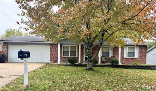 4035 Manhattan Ave, Saint Peters, MO, 63376-6546 | Card Image