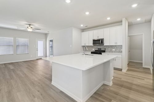 707 Dotty Dr, Mckinney, TX, 75071-8822 | Card Image