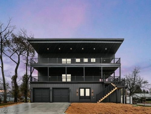 557 Lexington Ave, Thornville, OH, 43076-9342 | Card Image