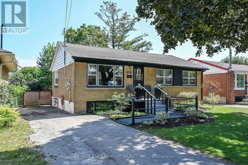 89 Wise Cres, Hamilton, ON, L8T2L7 | Card Image