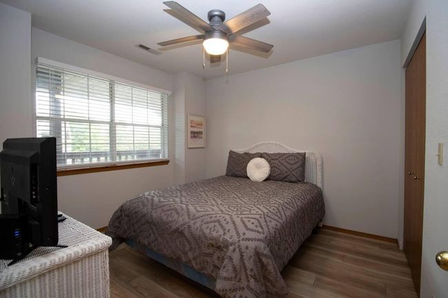 Guest Bedroom | Image 10