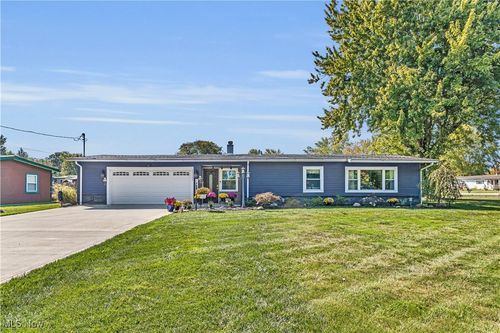 12104 Alton Dr, Grafton, OH, 44044-9529 | Card Image