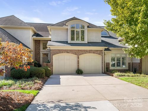 8942 Challis Hill Ln, Charlotte, NC, 28226-2686 | Card Image