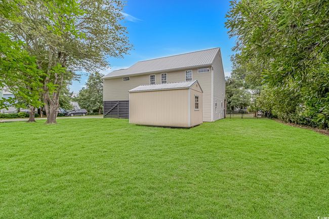 Back of house featuring metal roof | Image 33