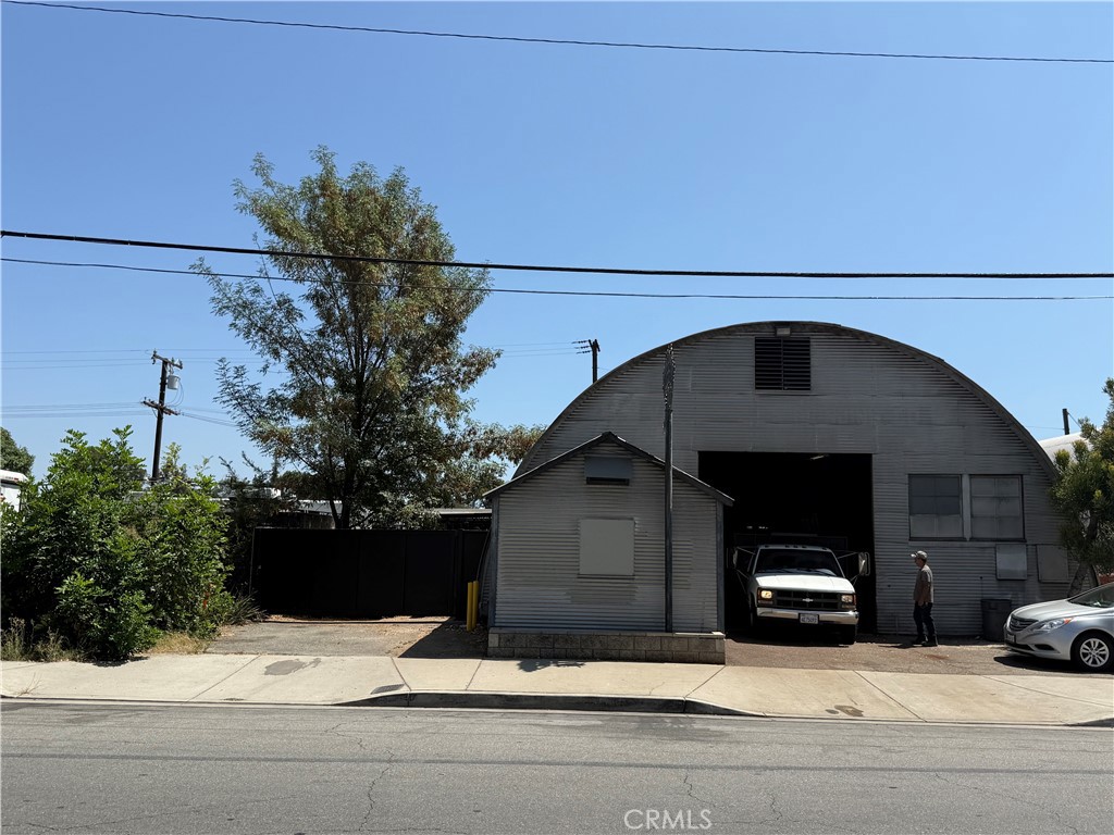 Commercial Sale in Monrovia 2