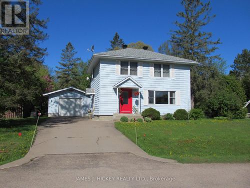 8 Tweedsmuir Pl, Deep River, ON, K0J1P0 | Card Image