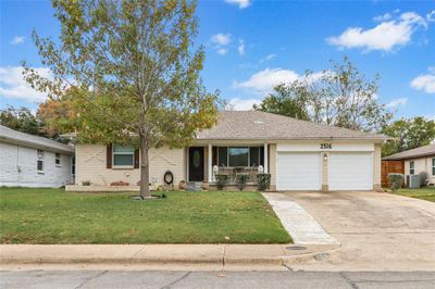 2516 Telegraph Avenue, House other with 3 bedrooms, 2 bathrooms and null parking in Dallas TX | Image 1