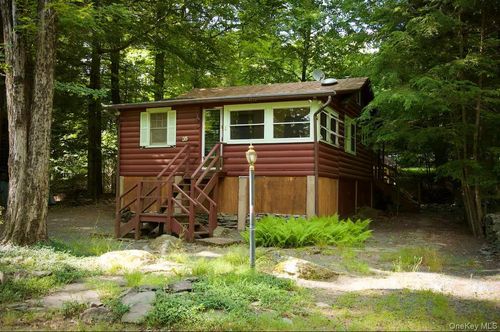 35 Cumberland Trl, Smallwood, NY, 12778-7025 | Card Image