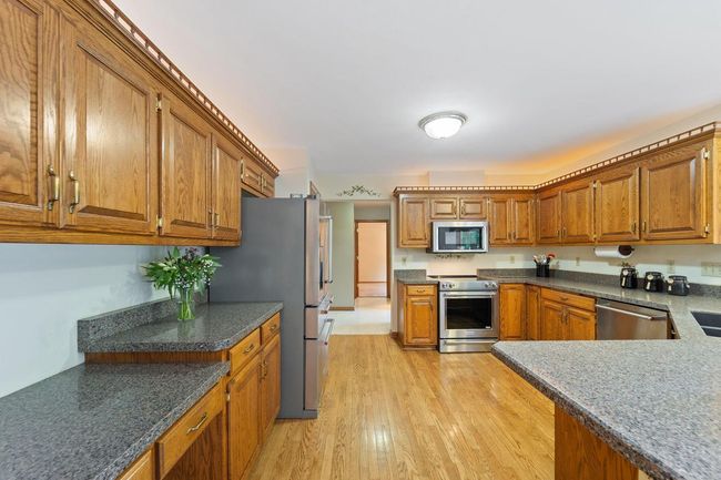 N31W7262 Lincoln Boulevard, House other with 5 bedrooms, 3 bathrooms and null parking in Cedarburg WI | Image 10