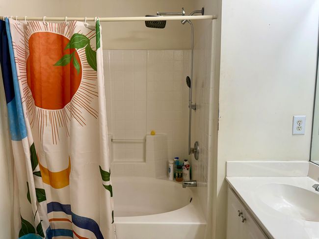 Full bathroom with shower / bath combo and vanity | Image 11