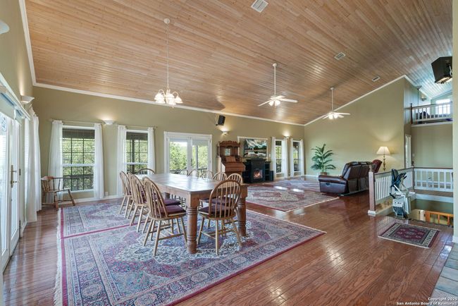 388 Oak Trl, House other with 3 bedrooms, 5 bathrooms and null parking in Pipe Creek TX | Image 10