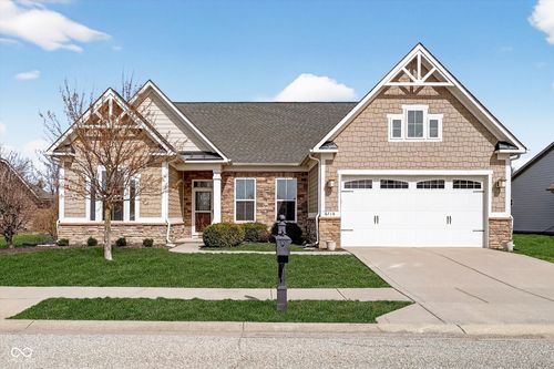 6710 Fox Club Ln, Brownsburg, IN, 46112-7384 | Card Image