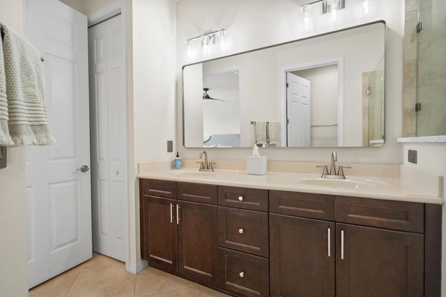 524 Sw Glen Crest Way, Condo with 3 bedrooms, 3 bathrooms and null parking in Stuart FL | Image 27