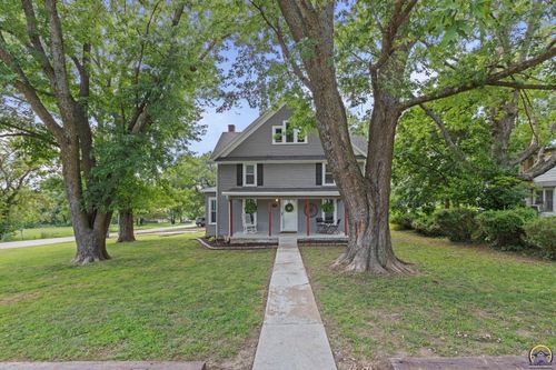906 Jefferson St, Lyndon, KS, 66451-9520 | Card Image