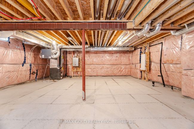 50 Block Rd, House attached with 4 bedrooms, 3 bathrooms and 1 parking in Brampton ON | Image 34