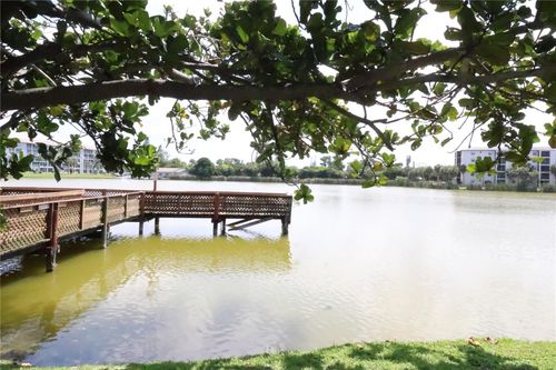411-4199 Heron Way, BRADENTON, FL, 34205-5056 | Card Image