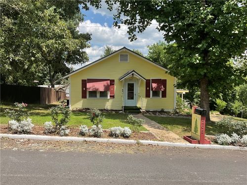 203 N Pine St, Harrison, AR, 72601-3435 | Card Image