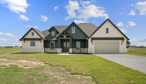 560 Quarter Horse Trl, Angleton, TX, 77515 | Card Image