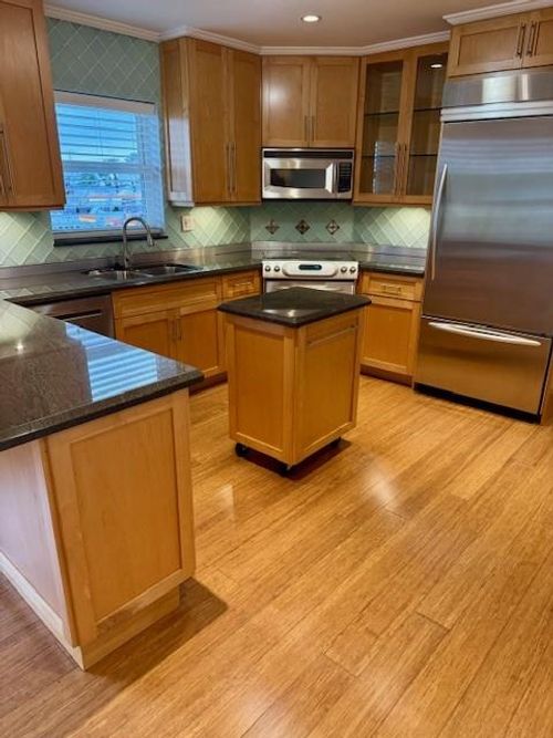 apt-306-815 Middle River Dr, Fort Lauderdale, FL, 33304-3556 | Card Image