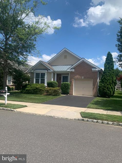 207 Devon Ln, HAINESPORT, NJ, 08036-2709 | Card Image