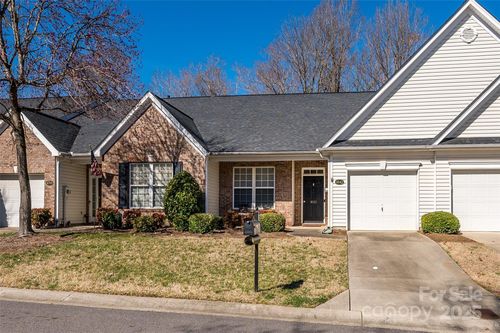 4642 Willow Glen Rd, Harrisburg, NC, 28075-3916 | Card Image