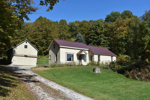 194 Wood Ln, Brandon, VT, 05733-8650 | Card Image