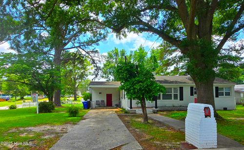 307 Clairmont Cir, Greenville, NC, 27834-3704 | Card Image