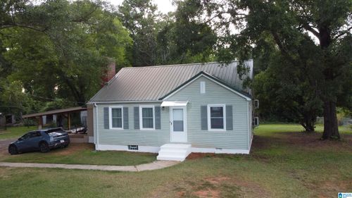 651 Pinecrest Dr, CHILDERSBURG, AL, 35044-1026 | Card Image