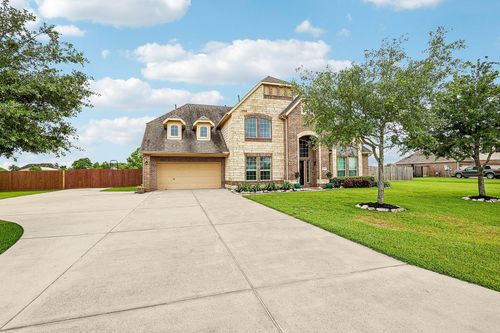 4410 Clearwater Dr, Baytown, TX, 77523-3521 | Card Image