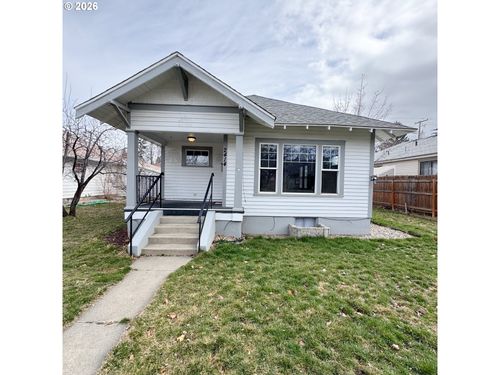 2414 3rd St, Baker City, OR, 97814-2512 | Card Image