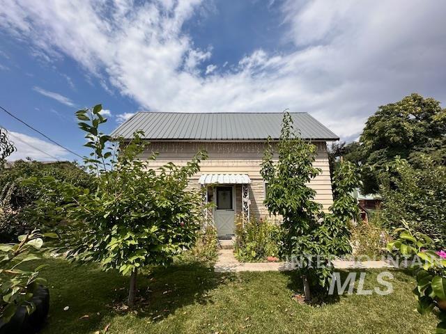 6th Ave, Payette, ID 83661
