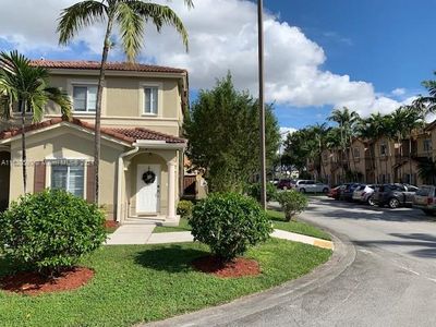 1-13 - 8243 Nw 107th Path, Home with 3 bedrooms, 3 bathrooms and null parking in Doral FL | Image 3