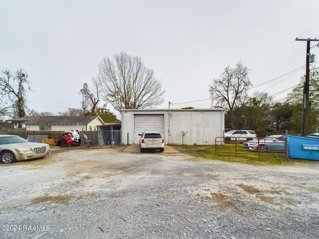 CAM01614G0-PR0158-STILL009 | Image 24