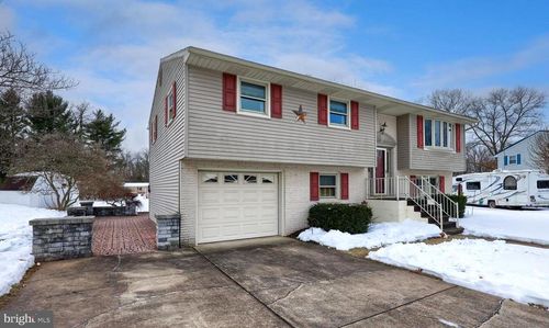 3644 Fox Chase Dr, DOVER, PA, 17315-3732 | Card Image