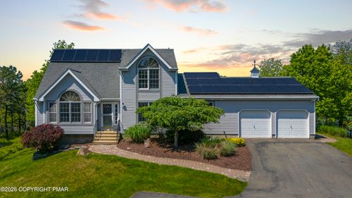 125 English Ivy Ct, Long Pond, PA, 18334-7900 | Card Image