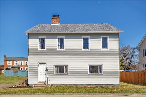 220 10th St, Bradenville, PA, 15620 | Card Image