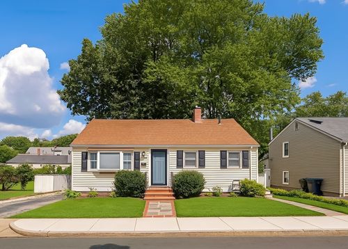 104 Salman St, Boston, MA, 02132-5713 | Card Image
