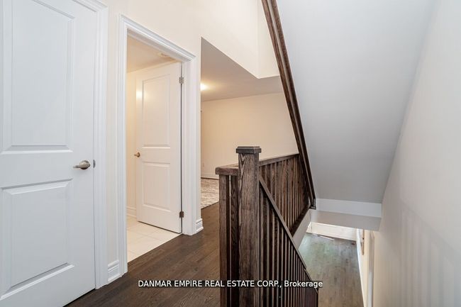 31 Hiawatha Crt, House attached with 3 bedrooms, 4 bathrooms and 2 parking in Vaughan ON | Image 32