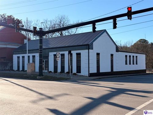 201 S Main St, Greensburg, KY, 42743-1528 | Card Image