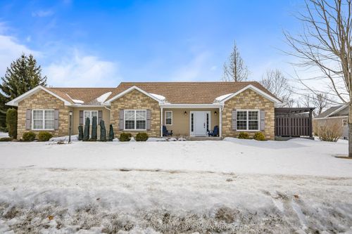 2 Inveraray Crt, Bracebridge, ON, P1L2G8 | Card Image