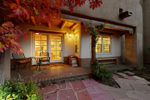11-334 Otero St, Santa Fe, NM, 87501-1952 | Card Image