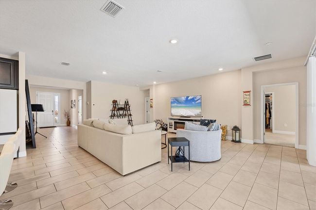 16606 Barnwood Place, House other with 4 bedrooms, 3 bathrooms and null parking in Lakewood Ranch FL | Image 11