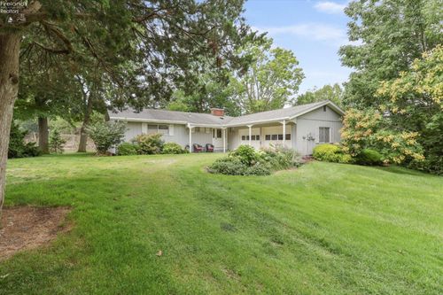 2940 N Sanctuary Drive, Port Clinton, OH, 43452 | Card Image