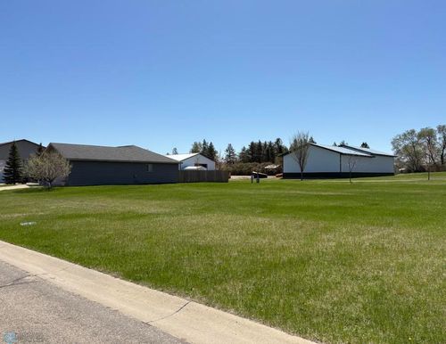 905 Red Willow Dr, Frazee, MN, 56544-4032 | Card Image