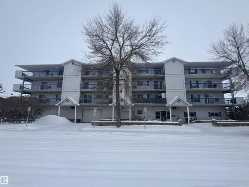 9928 105 St, Westlock, AB, T7P1S7 | Card Image